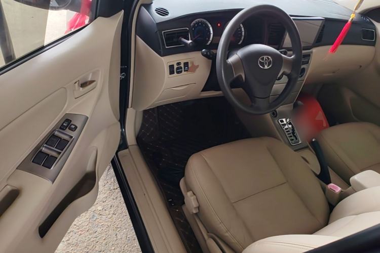Used Toyota Corolla EX 2013 1.6L Automatic Luxury Edition Driver Seat