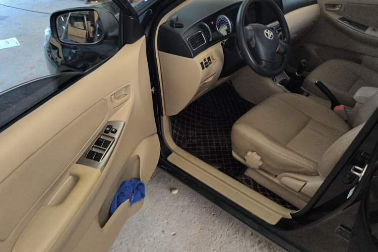 Used Toyota Corolla EX 2013 1.6L Manual Excellence Edition Driver Seat