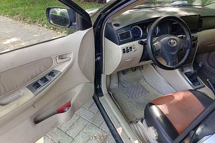Used Toyota Corolla EX 2013 1.6L Manual Excellence Edition Driver Seat