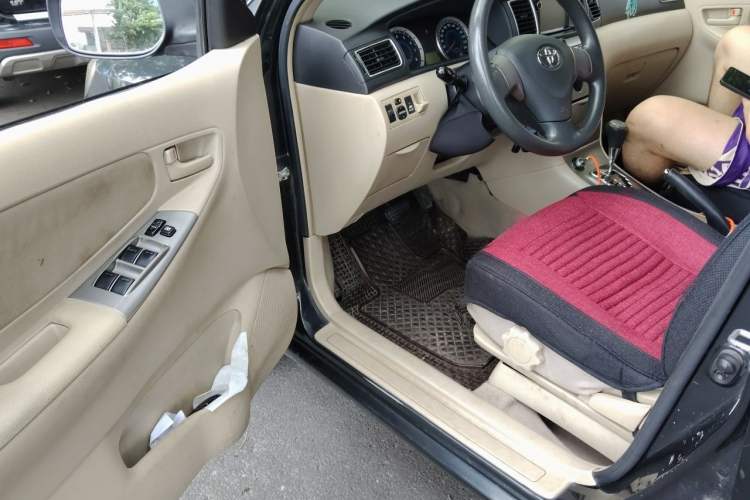 Used Toyota Corolla EX 2013 1.6L Automatic Luxury Edition Driver Seat