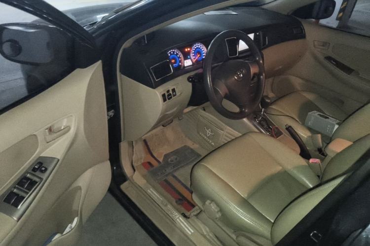 Used Toyota Corolla EX 2013 1.6L Automatic Luxury Edition Driver Seat