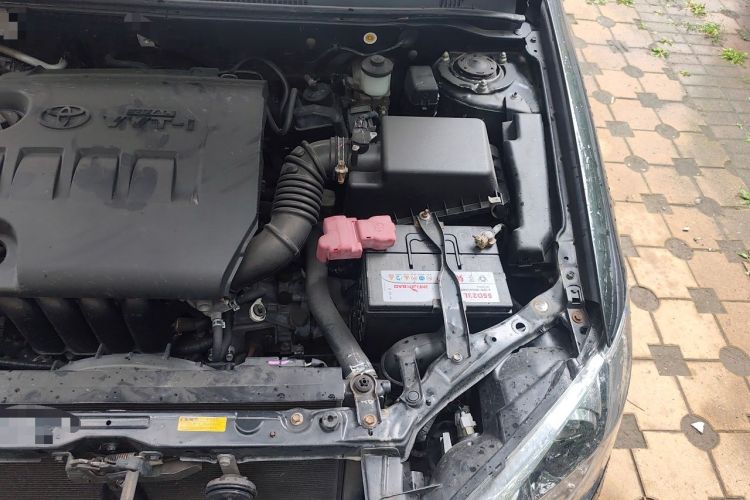Used Toyota Corolla EX 2013 1.6L Manual Value Edition Engine Bay Left