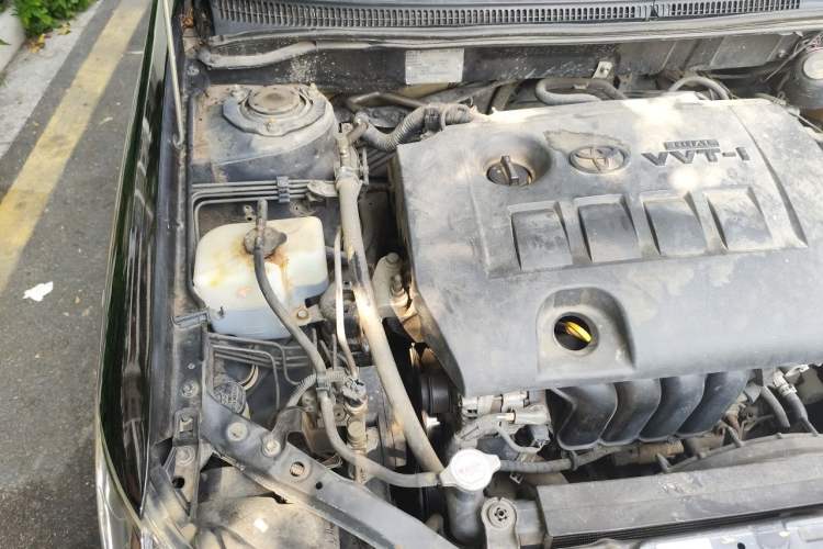 Used Toyota Corolla EX 2013 1.6L Manual Value Edition Engine Bay Right