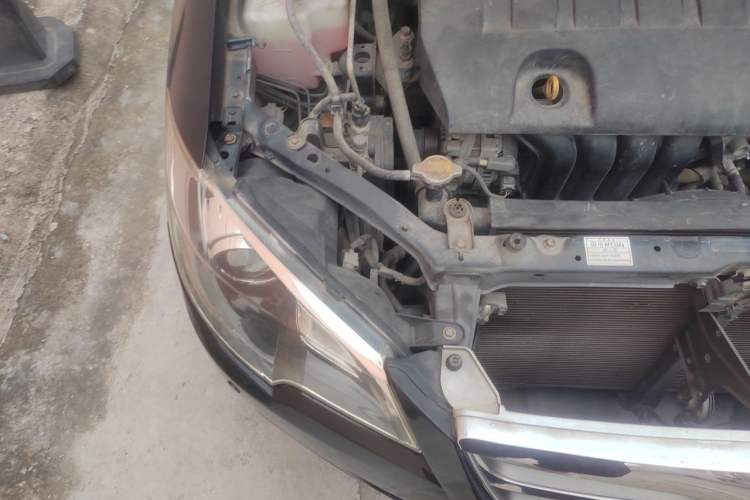 Used Toyota Corolla EX 2013 1.6L Manual Luxury Edition Engine Bay Right