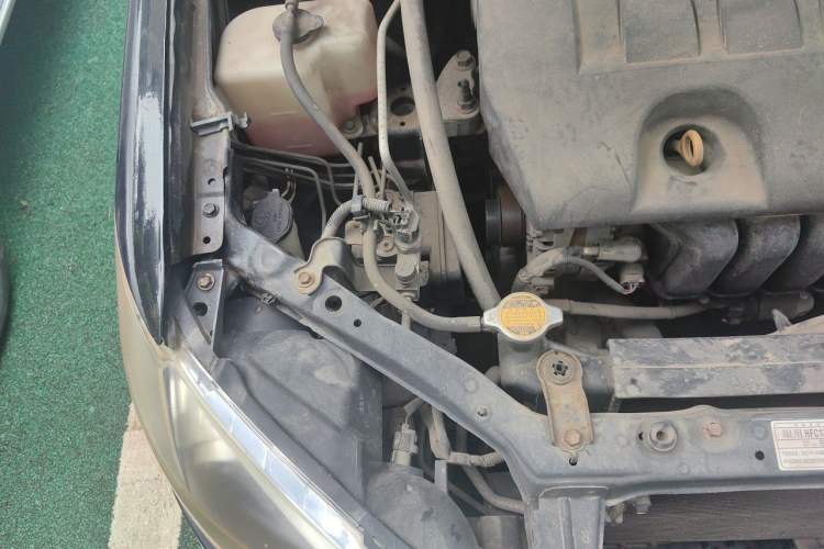 Used Toyota Corolla EX 2013 1.6L Manual Luxury Edition Engine Bay Right