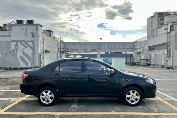Used Toyota Corolla EX 2013 1.6L Automatic Excellence Edition Exterior 7