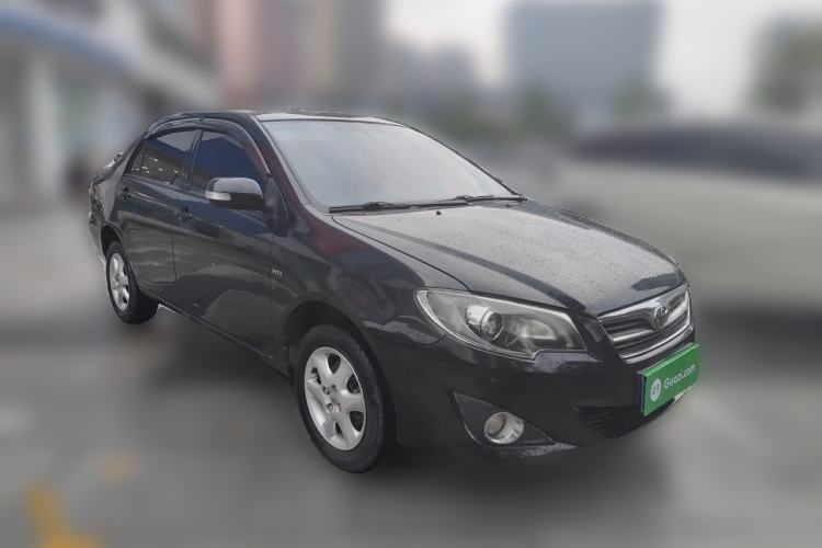 Used Toyota Corolla EX 2013 1.6L Automatic Luxury Edition Front Right 45 Deg