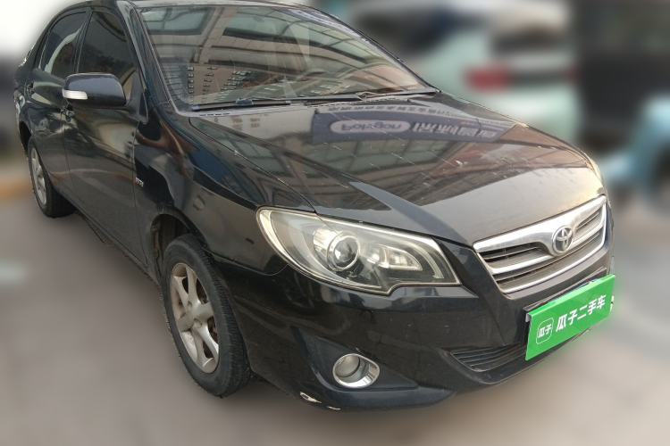 Used Toyota Corolla EX 2013 1.6L Automatic Luxury Edition Front Right 45 Deg