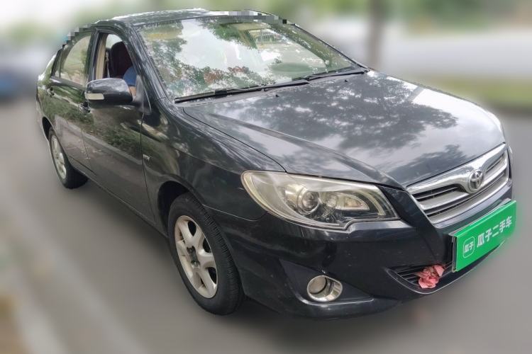 Used Toyota Corolla EX 2013 1.6L Automatic Luxury Edition Front Right 45 Deg