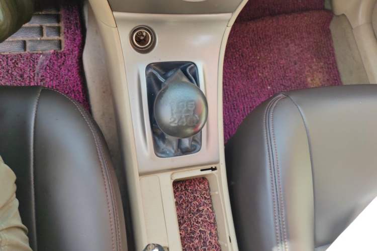 Used Toyota Corolla EX 2013 1.6L Manual Excellence Edition Gear Lever