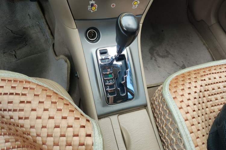 Used Toyota Corolla EX 2013 1.6L Automatic Luxury Edition Gear Lever