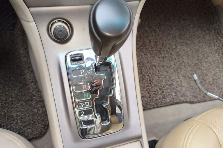 Used Toyota Corolla EX 2013 1.6L Automatic Excellence Edition Gear Lever