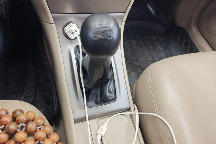 Used Toyota Corolla EX 2013 1.6L Manual Luxury Edition Gear Lever