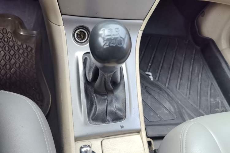 Used Toyota Corolla EX 2013 1.6L Manual Excellence Edition Gear Lever