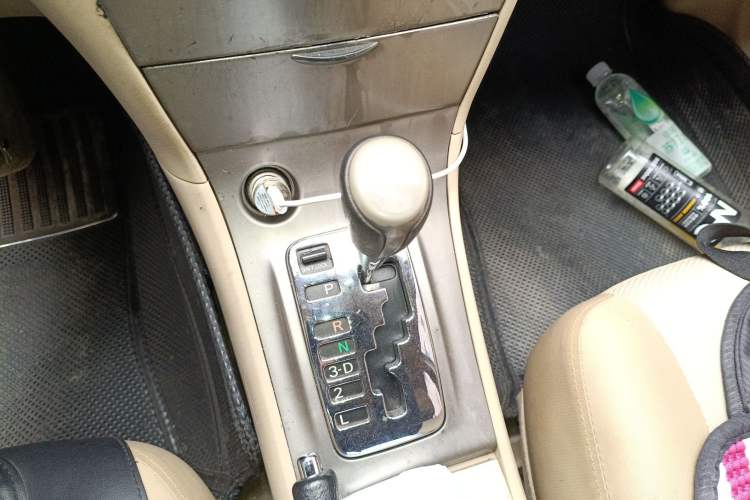 Used Toyota Corolla EX 2013 1.6L Automatic Excellence Edition Gear Lever