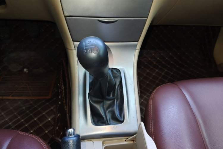 Used Toyota Corolla EX 2013 1.6L Manual Excellence Edition Gear Lever