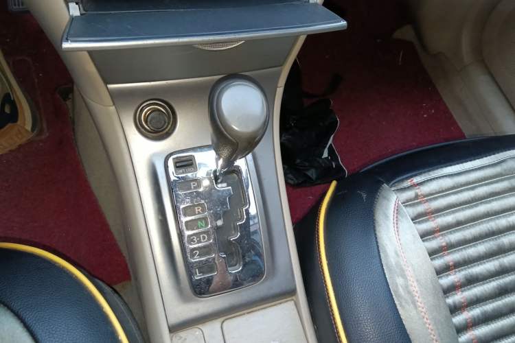 Used Toyota Corolla EX 2013 1.6L Automatic Luxury Edition Gear Lever