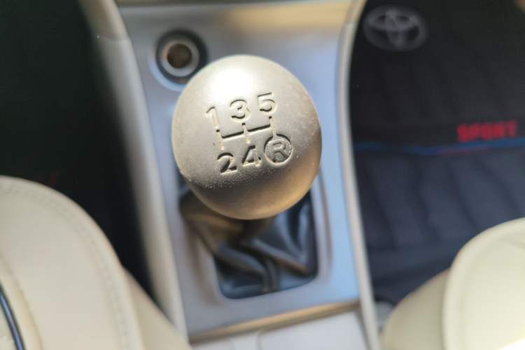 Used Toyota Corolla EX 2013 1.6L Manual Excellence Edition Gear Lever