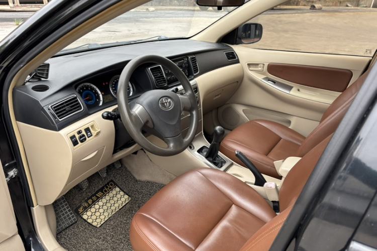 Used Toyota Corolla EX 2013 1.6L Manual Excellence Edition Interior 4