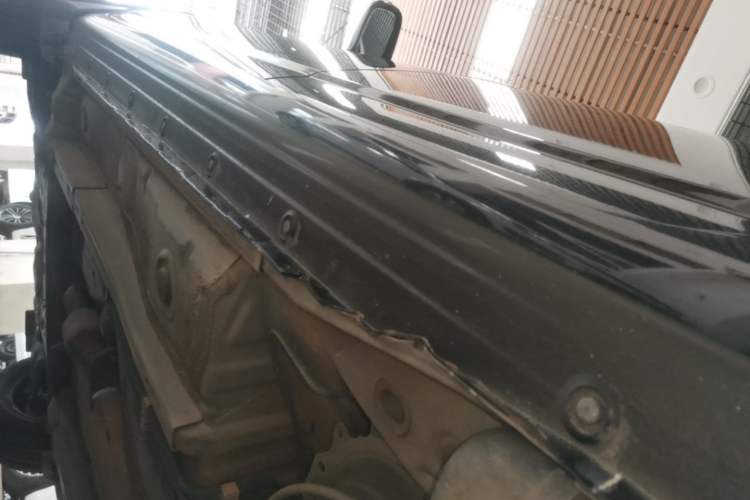 Used Toyota Corolla EX 2013 1.6L Automatic Excellence Edition Left Side Sill
