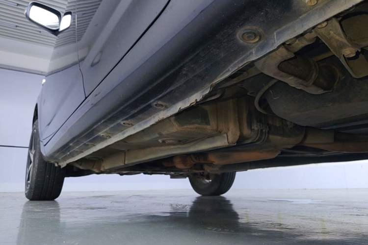 Used Toyota Corolla EX 2013 1.6L Manual Excellence Edition Left Side Sill