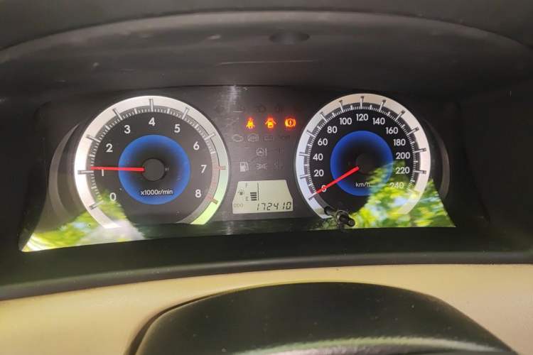 Used Toyota Corolla EX 2013 1.6L Manual Luxury Edition Odometer Close Up