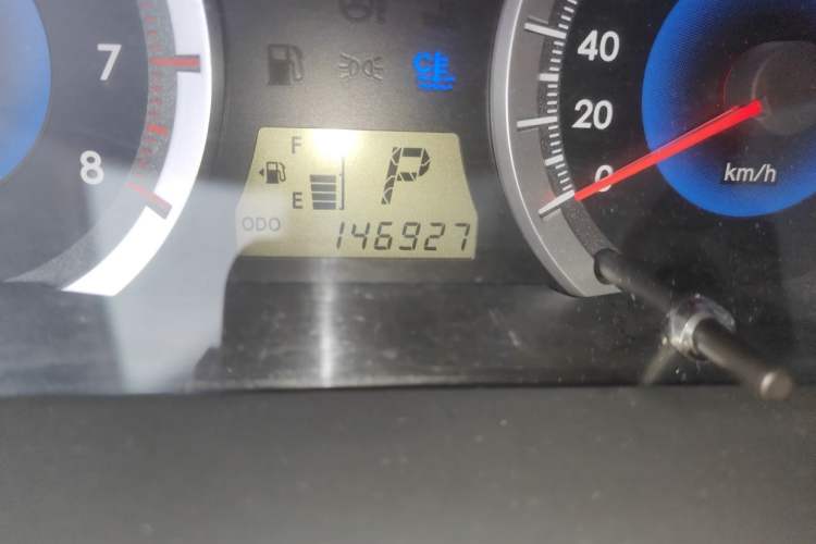 Used Toyota Corolla EX 2013 1.6L Automatic Luxury Edition Odometer Close Up