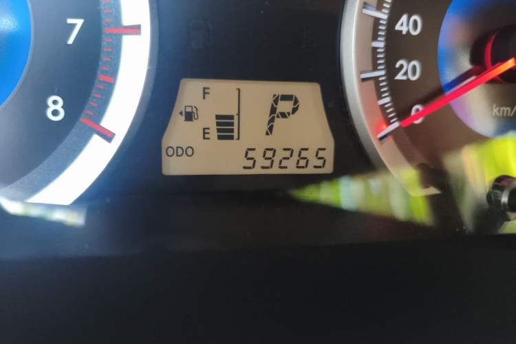 Used Toyota Corolla EX 2013 1.6L Automatic Excellence Edition Odometer Close Up