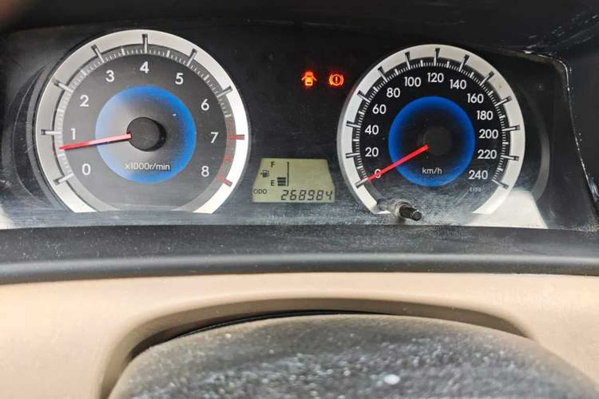 Used Toyota Corolla EX 2013 1.6L Manual Excellence Edition Odometer Close Up