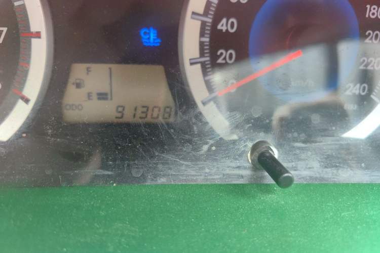 Used Toyota Corolla EX 2013 1.6L Manual Luxury Edition Odometer Close Up