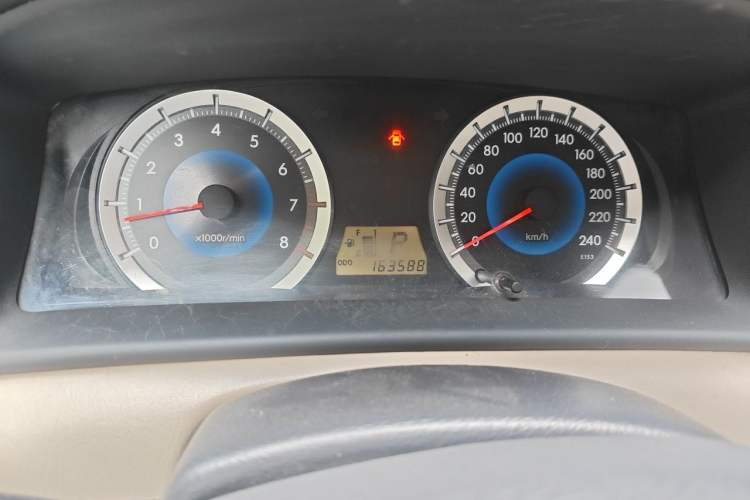 Used Toyota Corolla EX 2013 1.6L Automatic Luxury Edition Odometer Close Up