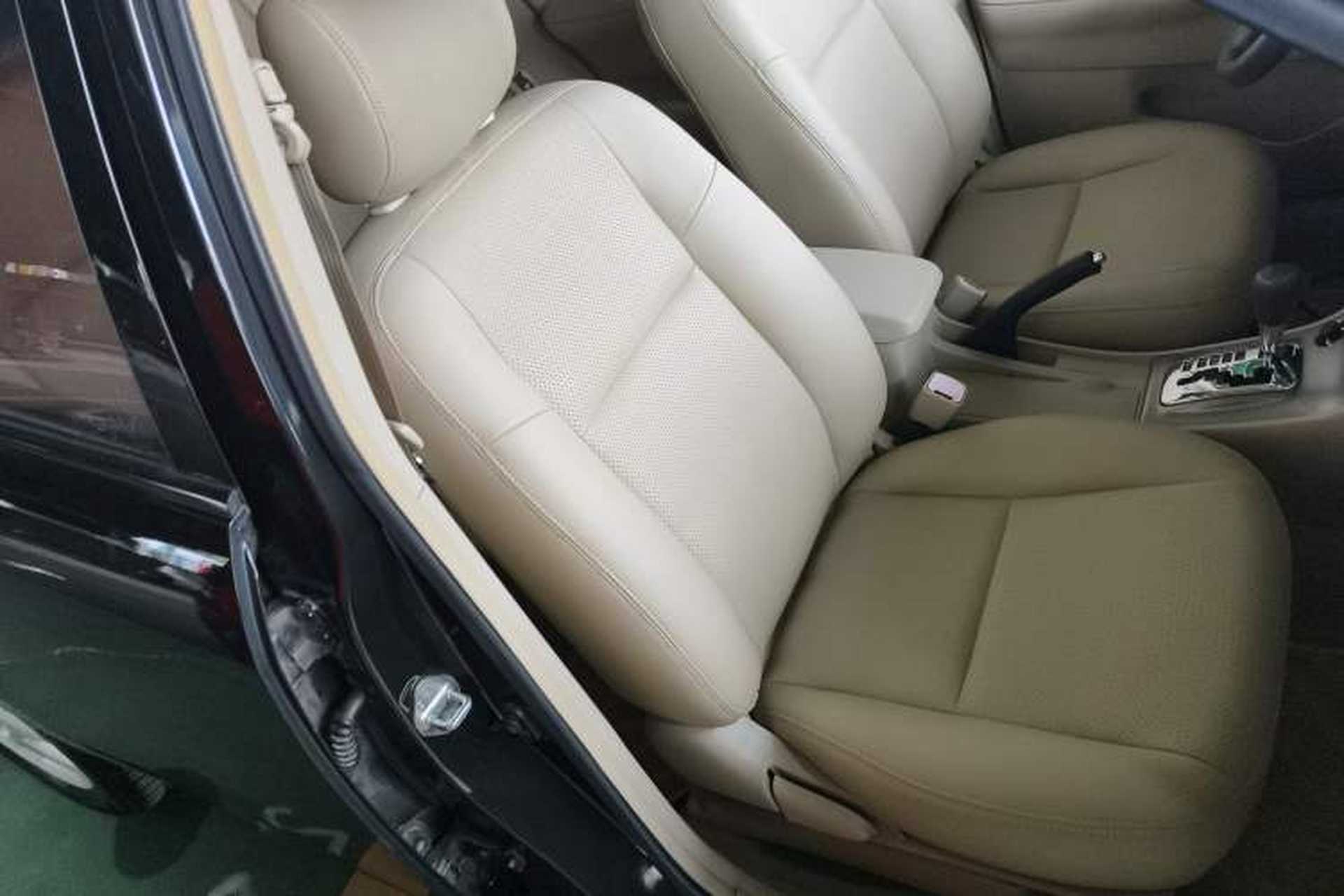 Used Toyota Corolla EX 2013 1.6L Automatic Excellence Edition Right Front Seat