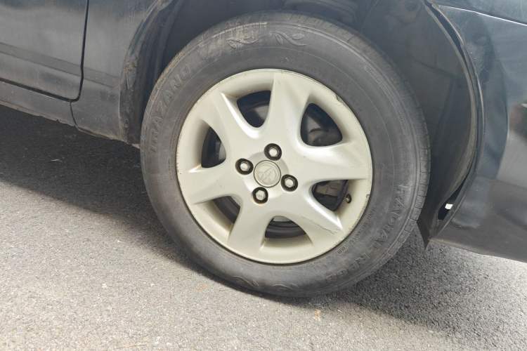 Used Toyota Corolla EX 2013 1.6L Automatic Luxury Edition Right Front Wheel Hub