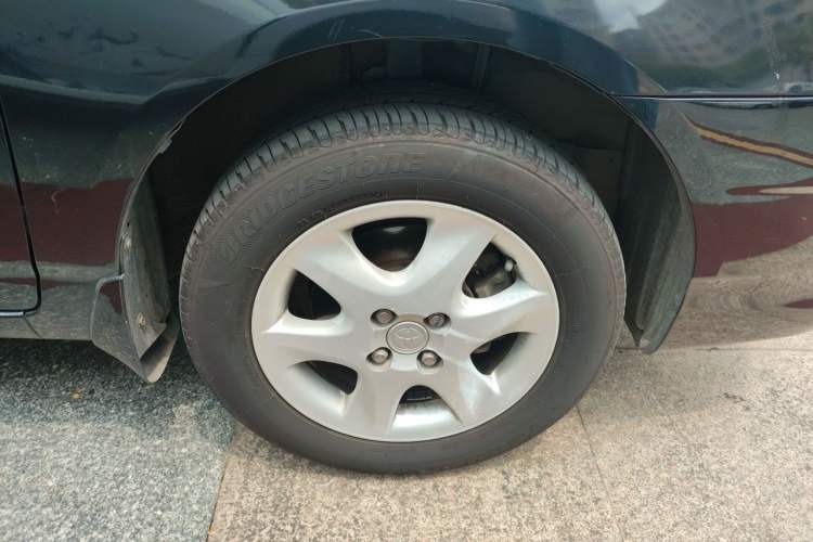 Used Toyota Corolla EX 2013 1.6L Automatic Luxury Edition Right Front Wheel Hub