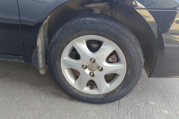 Used Toyota Corolla EX 2013 1.6L Automatic Excellence Edition Right Front Wheel Hub