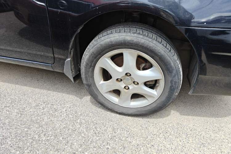 Used Toyota Corolla EX 2013 1.6L Manual Excellence Edition Right Front Wheel Hub