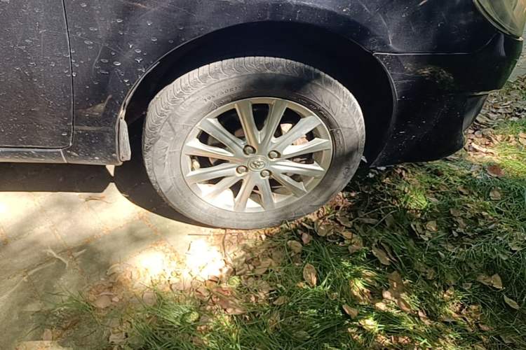 Used Toyota Corolla EX 2013 1.6L Manual Excellence Edition Right Front Wheel Hub