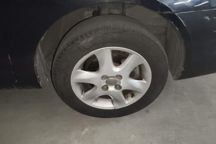 Used Toyota Corolla EX 2013 1.6L Automatic Luxury Edition Right Front Wheel Hub