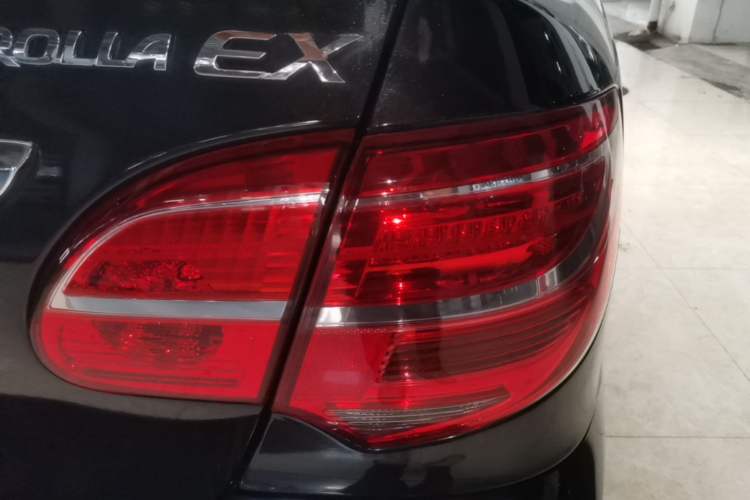 Used Toyota Corolla EX 2013 1.6L Automatic Excellence Edition Right Rear Taillight
