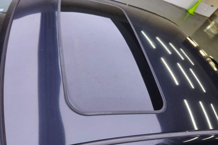 Used Toyota Corolla EX 2013 1.6L Manual Excellence Edition Roof