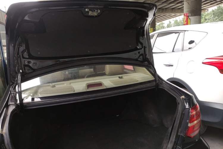 Used Toyota Corolla EX 2013 1.6L Manual Excellence Edition Trunk