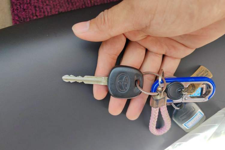 Used Toyota Corolla EX 2013 1.6L Manual Excellence Edition Vehicle Key