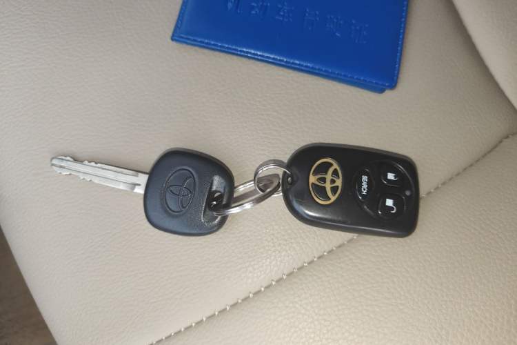 Used Toyota Corolla EX 2013 1.6L Automatic Luxury Edition Vehicle Key