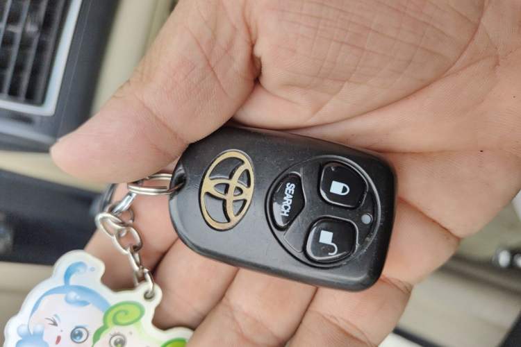Used Toyota Corolla EX 2013 1.6L Manual Excellence Edition Vehicle Key