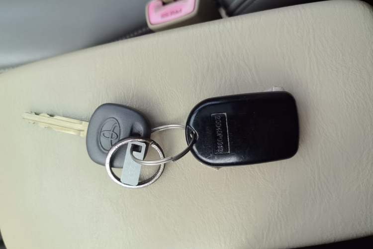 Used Toyota Corolla EX 2013 1.6L Manual Excellence Edition Vehicle Key