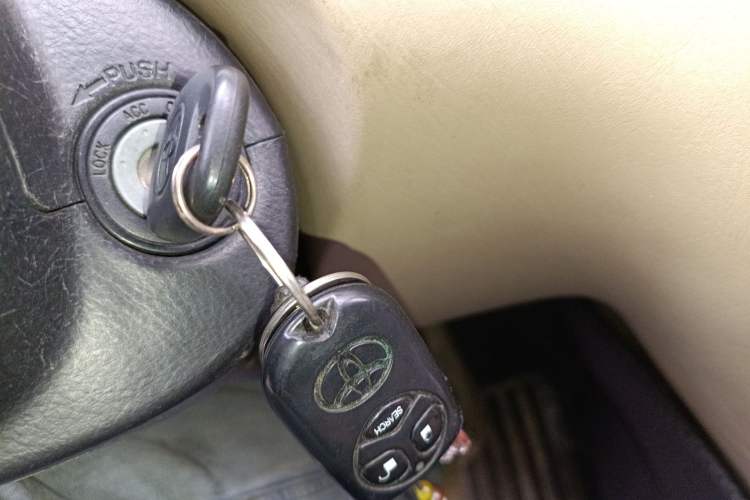 Used Toyota Corolla EX 2013 1.6L Automatic Excellence Edition Vehicle Key