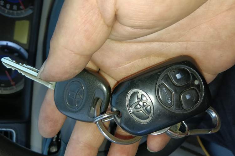 Used Toyota Corolla EX 2013 1.6L Automatic Luxury Edition Vehicle Key