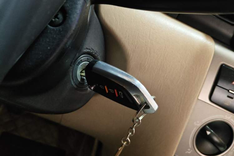 Used Toyota Corolla EX 2013 1.6L Manual Excellence Edition Vehicle Key