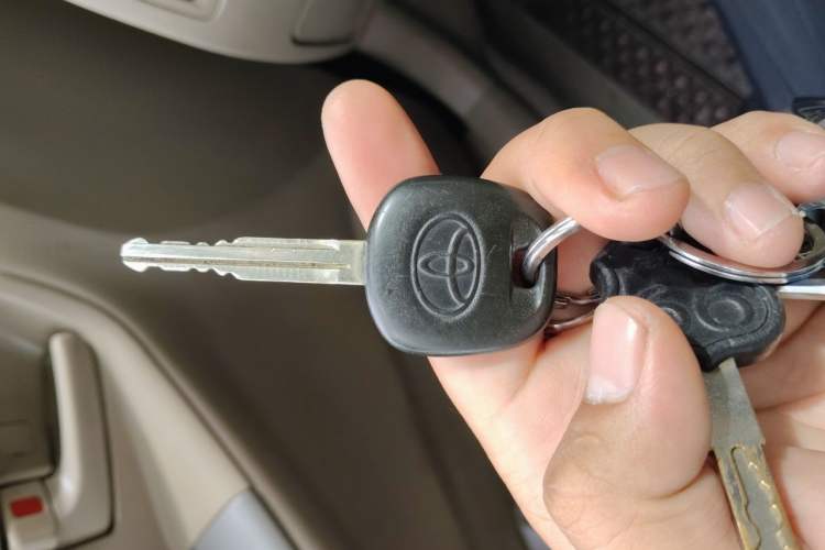 Used Toyota Corolla EX 2013 1.6L Automatic Luxury Edition Vehicle Key