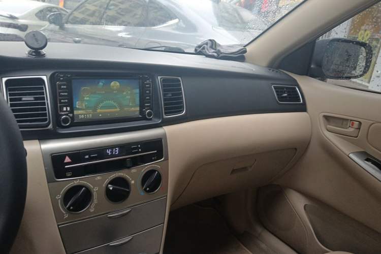 Used Toyota Corolla EX 2013 1.6L Automatic Excellence Edition Audio And AC Panel
